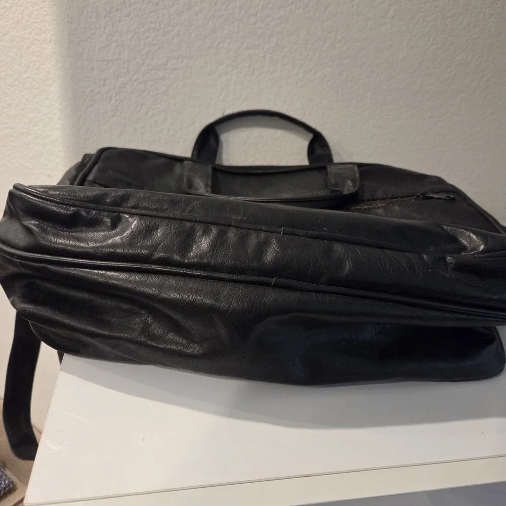 Leather laptop shoulder bag 15x9x6 Inch Book Bag